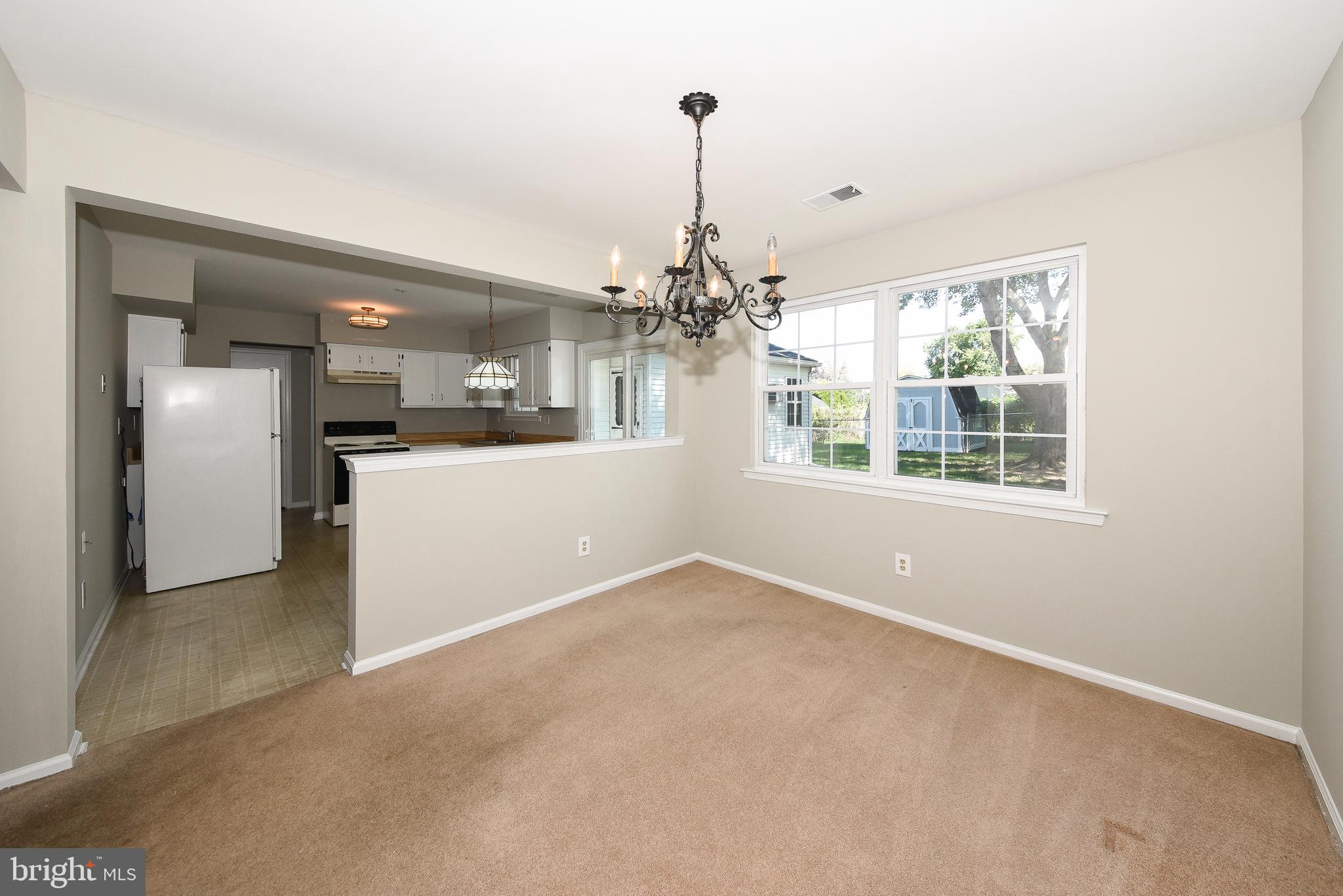 KIMBERLY KNOLL - Residential