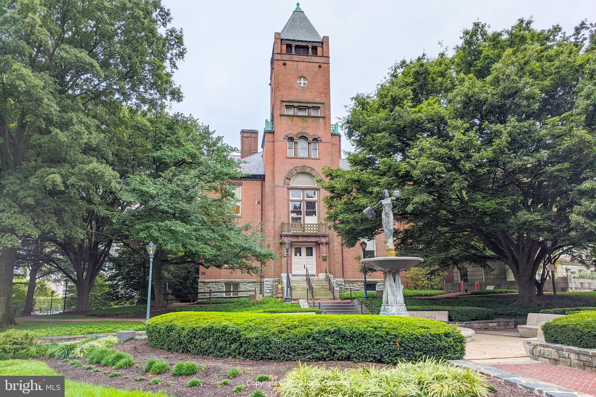 THE VICTORIA CODM - Residential