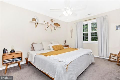 Tiny photo for 9409 Chatteroy Place, MONTGOMERY VILLAGE, MD 20886 (MLS # MDMC2231382)
