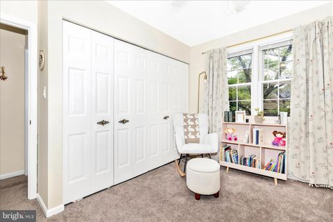 Tiny photo for 9409 Chatteroy Place, MONTGOMERY VILLAGE, MD 20886 (MLS # MDMC2231382)