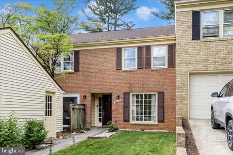 Tiny photo for 9409 Chatteroy Place, MONTGOMERY VILLAGE, MD 20886 (MLS # MDMC2231382)