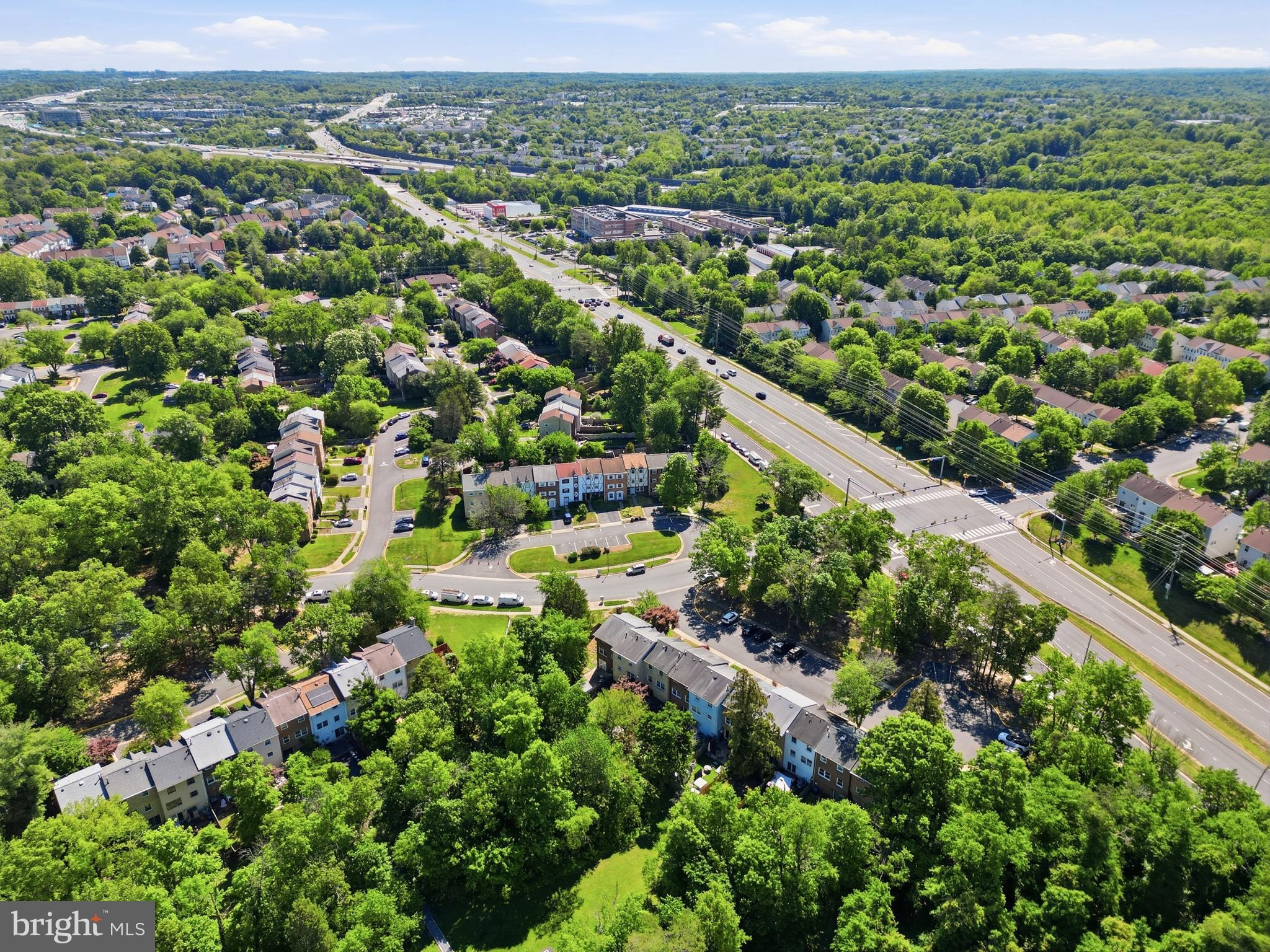 LONDON TOWNE - Residential