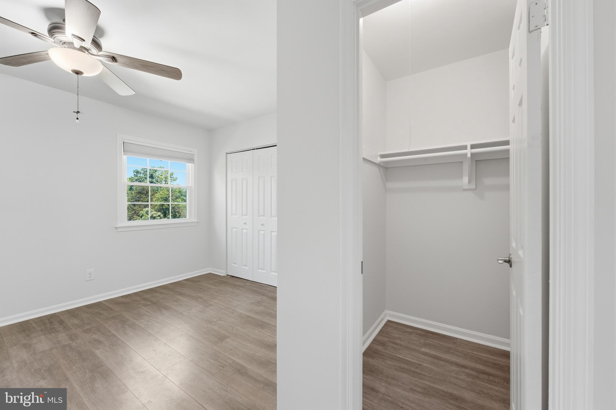 LONDON TOWNE - Residential
