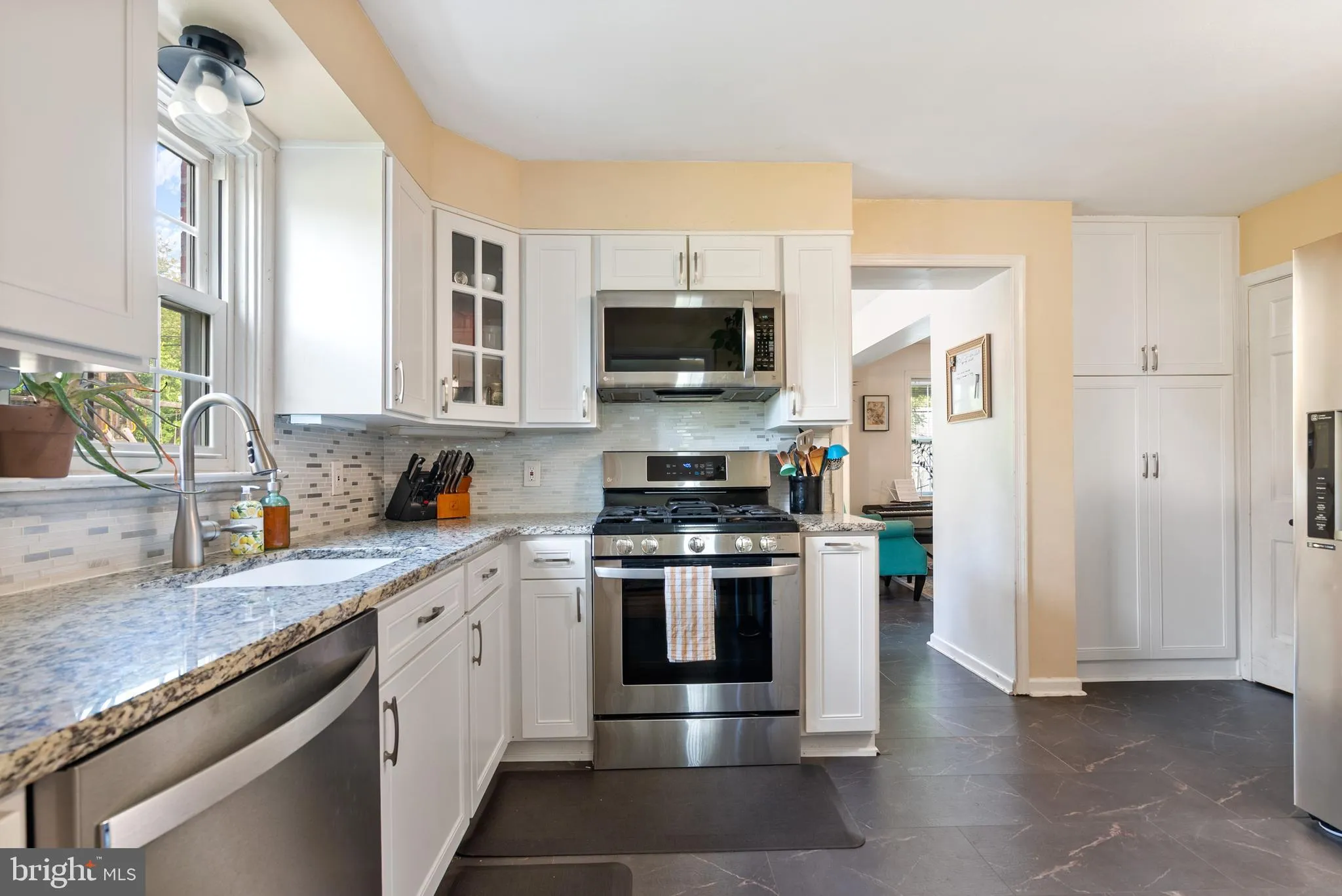 Springfield, Pennsylvania 19064, United States, 3 Bedrooms Bedrooms, ,3 BathroomsBathrooms,Residential,Active,139330