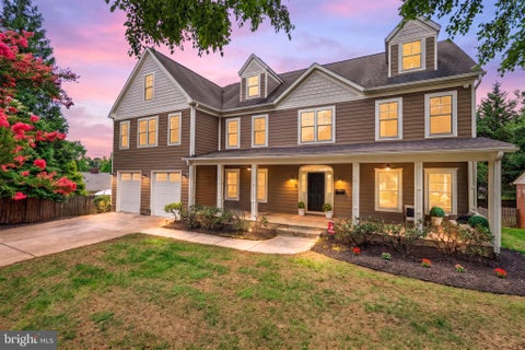 Photo of 2232 N Underwood Street, FALLS CHURCH, VA 22043 (MLS # VAFX2330100)