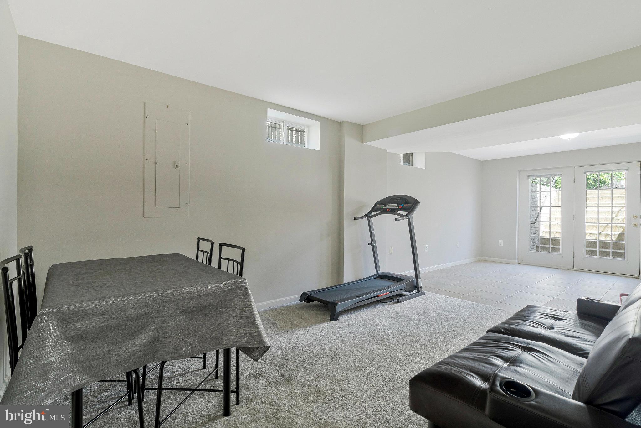 ASHBROOK - Residential Lease