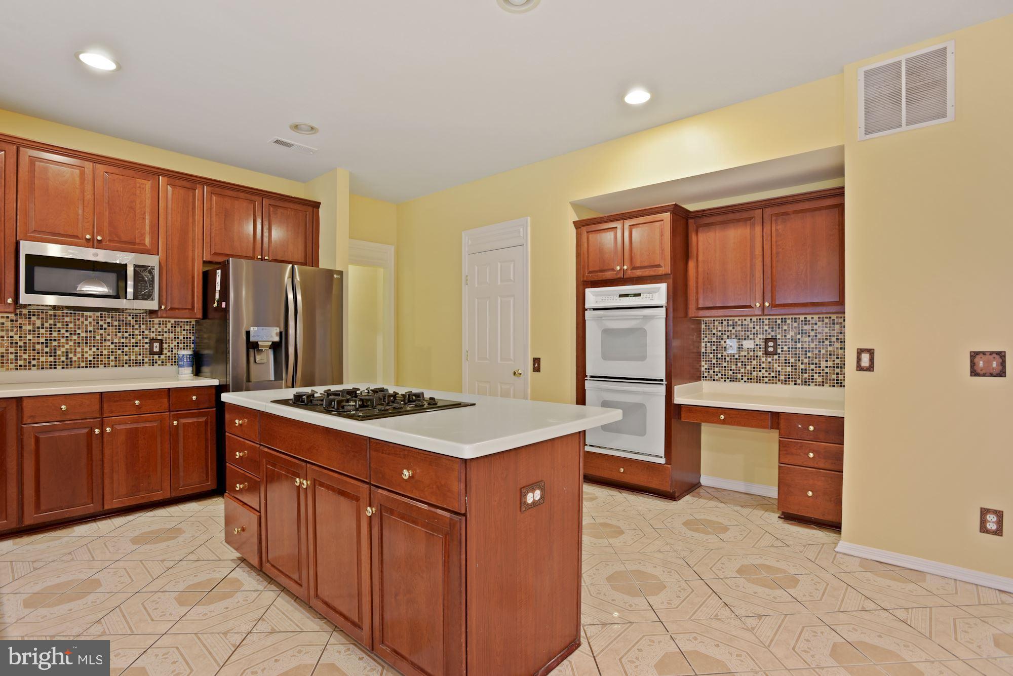 OAKMILL - Residential Lease