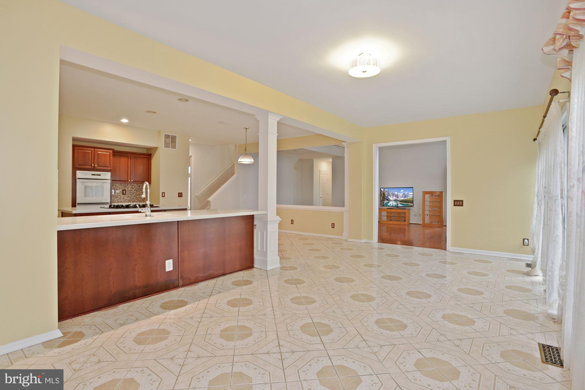 OAKMILL - Residential Lease