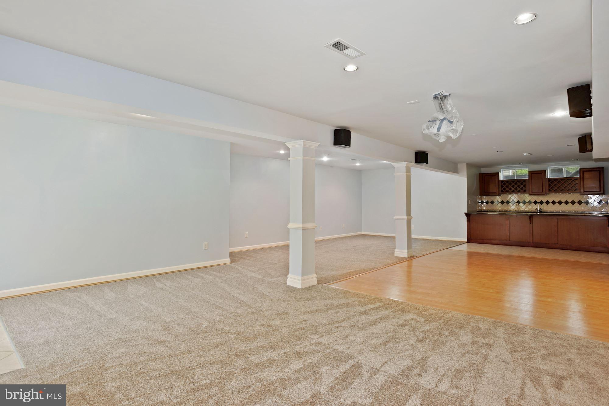 OAKMILL - Residential Lease