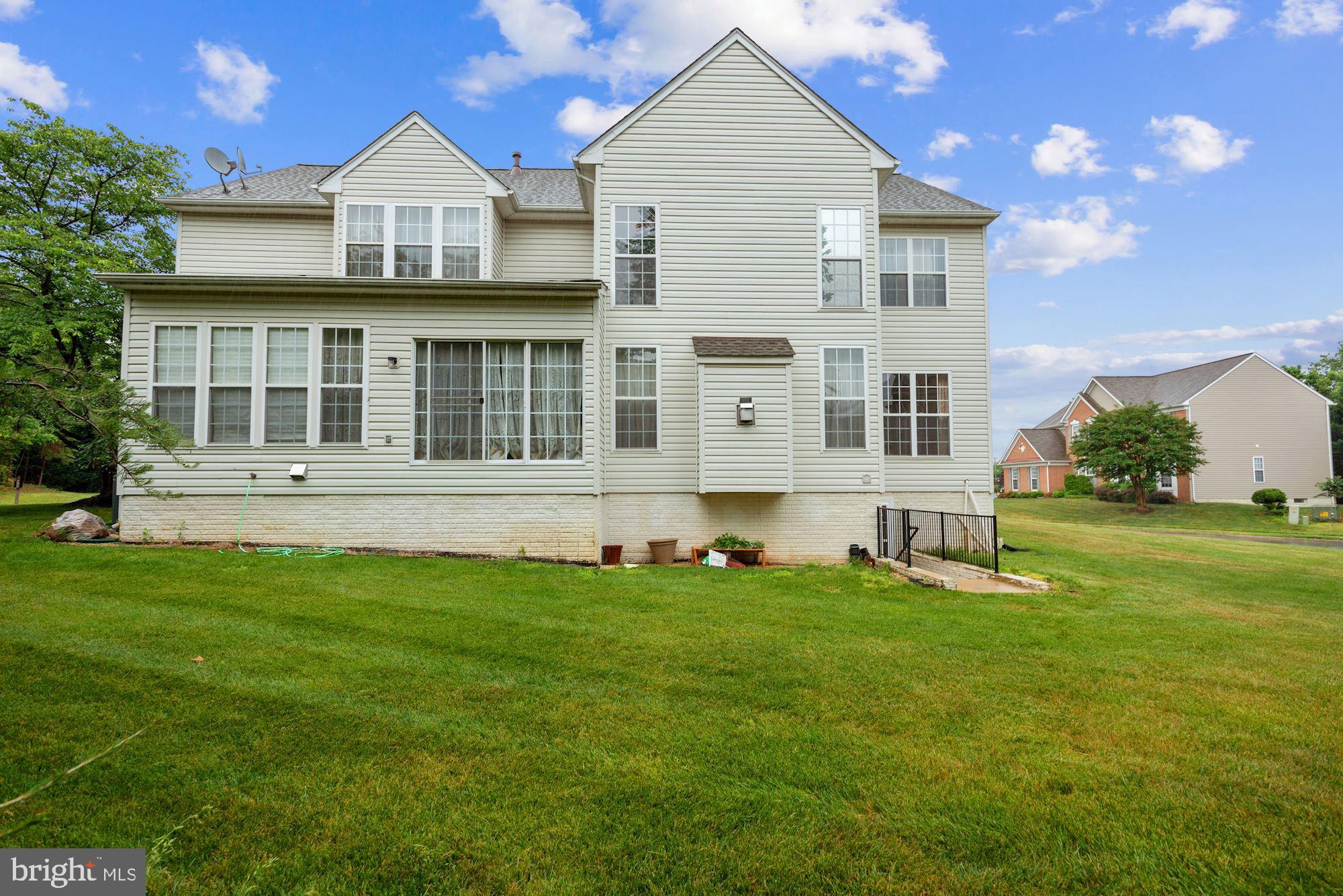 OAKMILL - Residential Lease