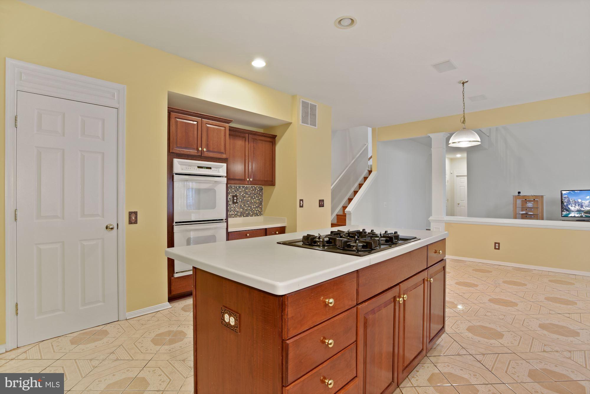 OAKMILL - Residential Lease