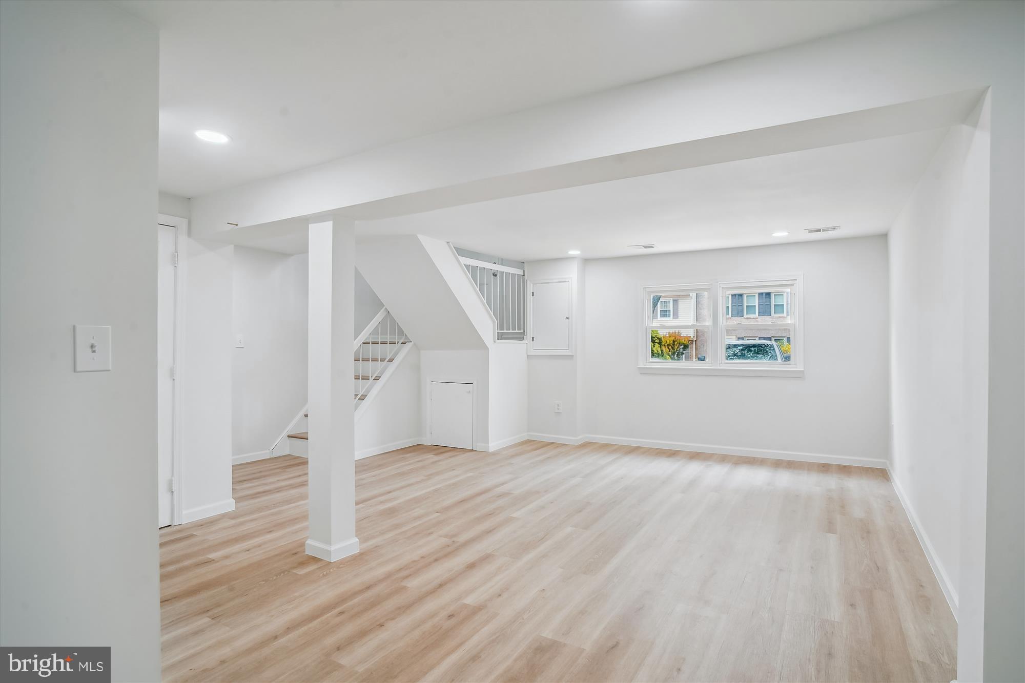 SHADY GROVE VILLAGE - Residential