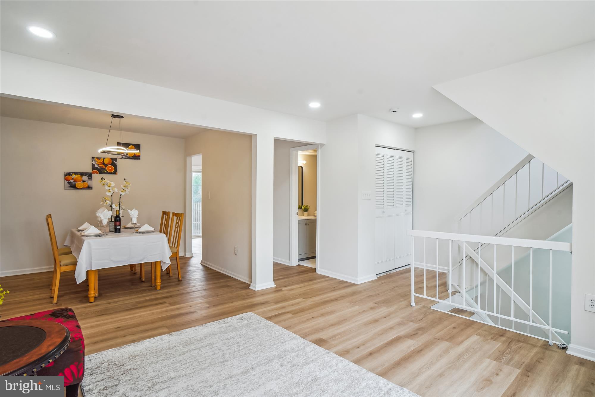 SHADY GROVE VILLAGE - Residential