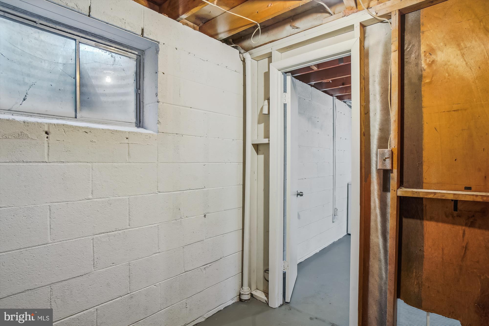 SHADY GROVE VILLAGE - Residential