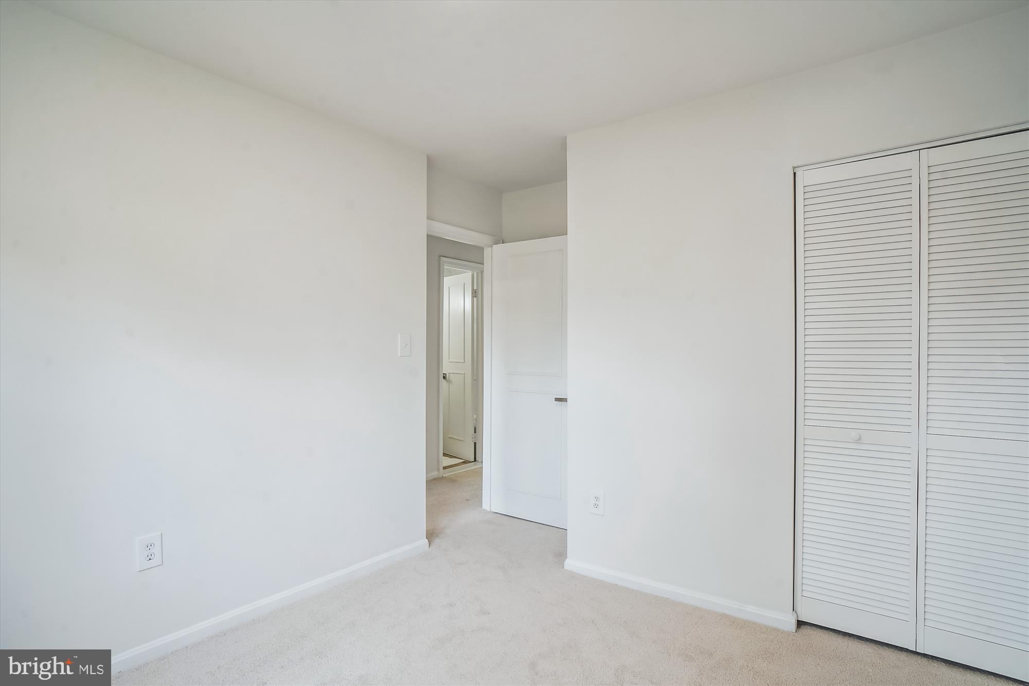 SHADY GROVE VILLAGE - Residential