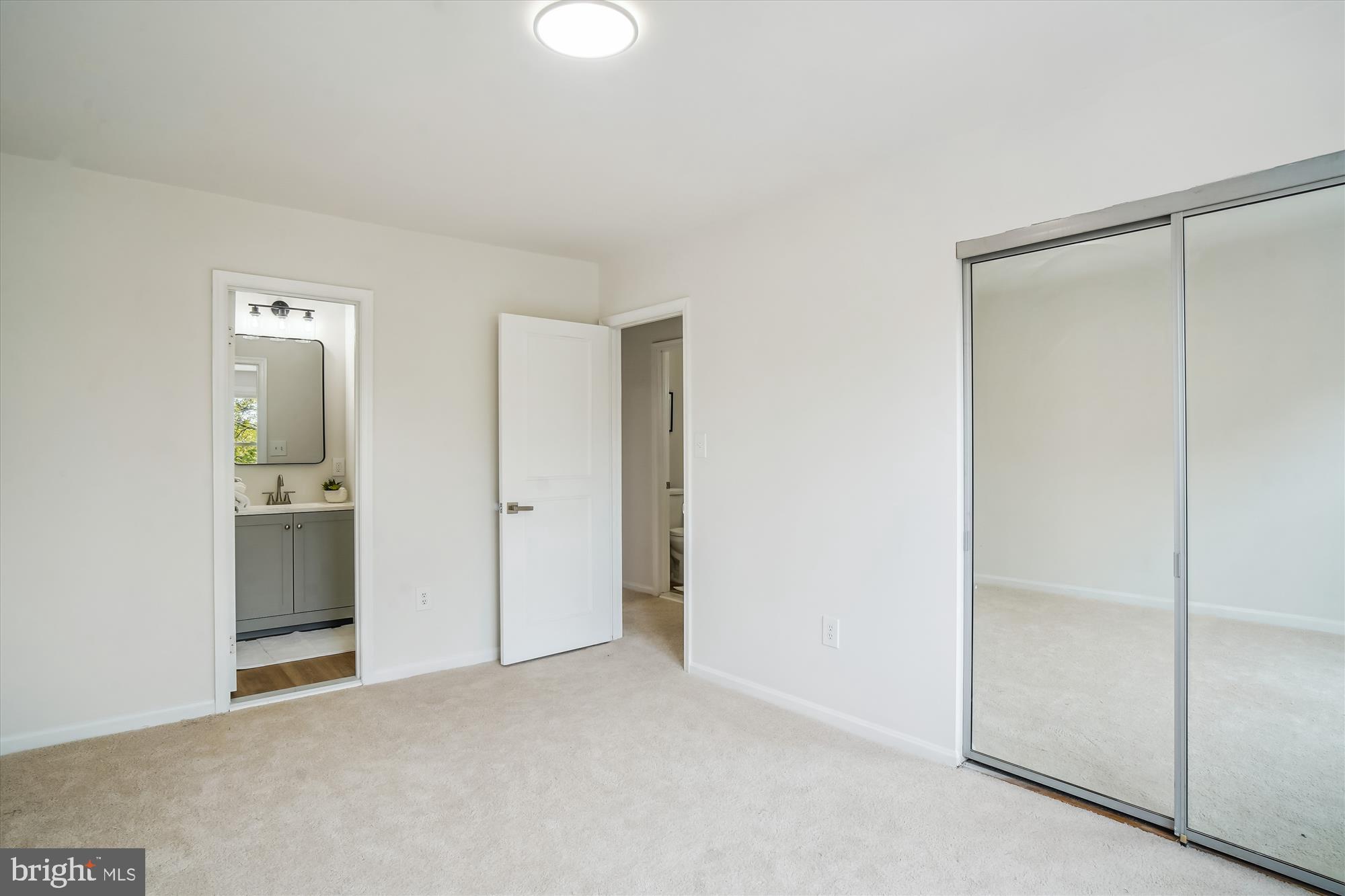 SHADY GROVE VILLAGE - Residential