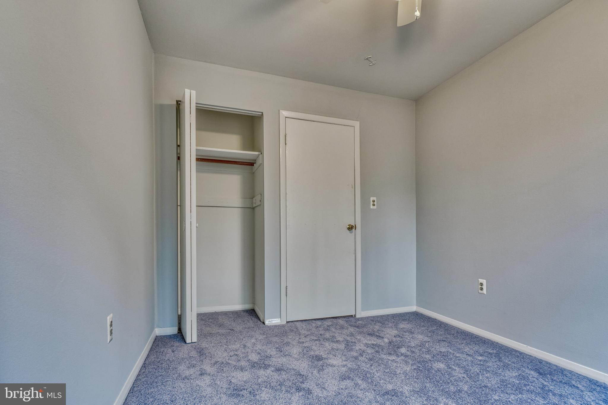 SEVEN COURTS - Residential