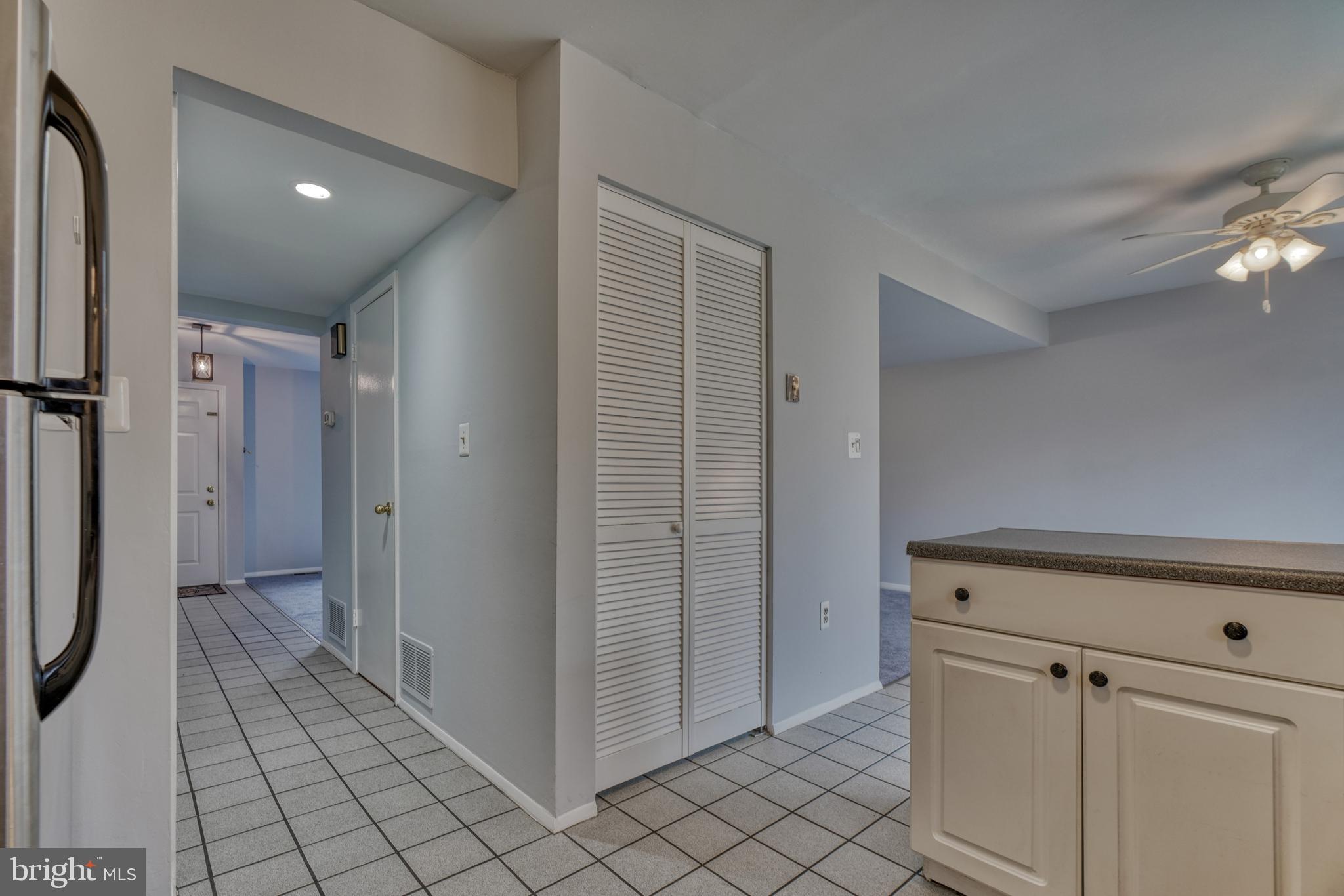 SEVEN COURTS - Residential