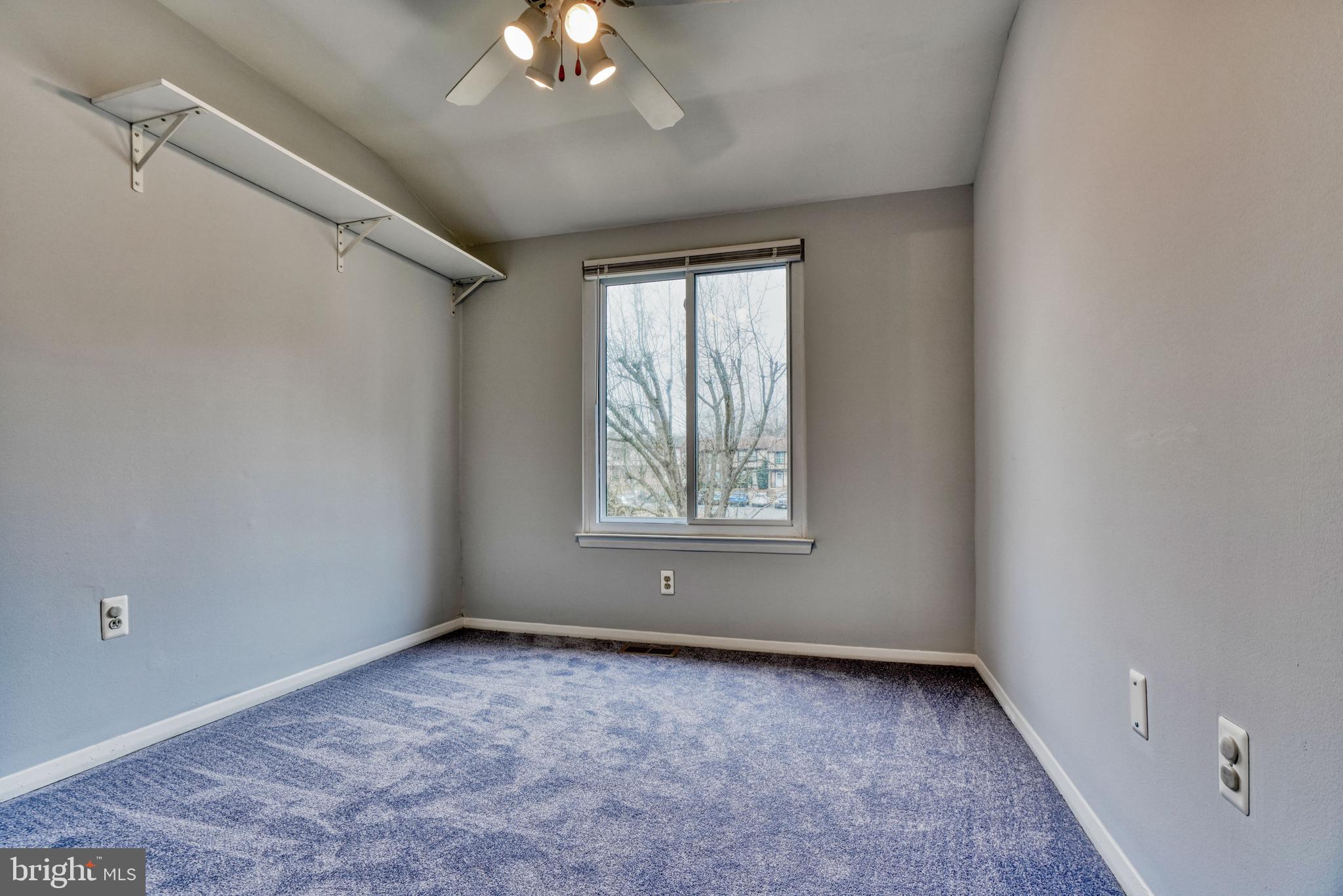 SEVEN COURTS - Residential