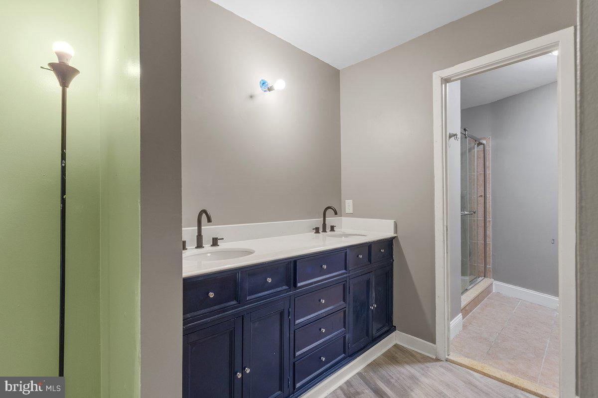 CHESAPEAKE HARBOUR - Residential