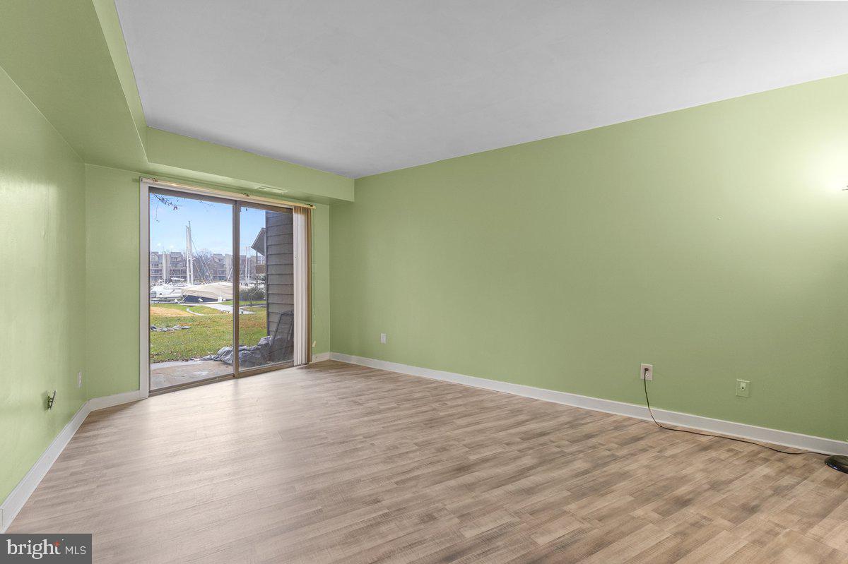 CHESAPEAKE HARBOUR - Residential