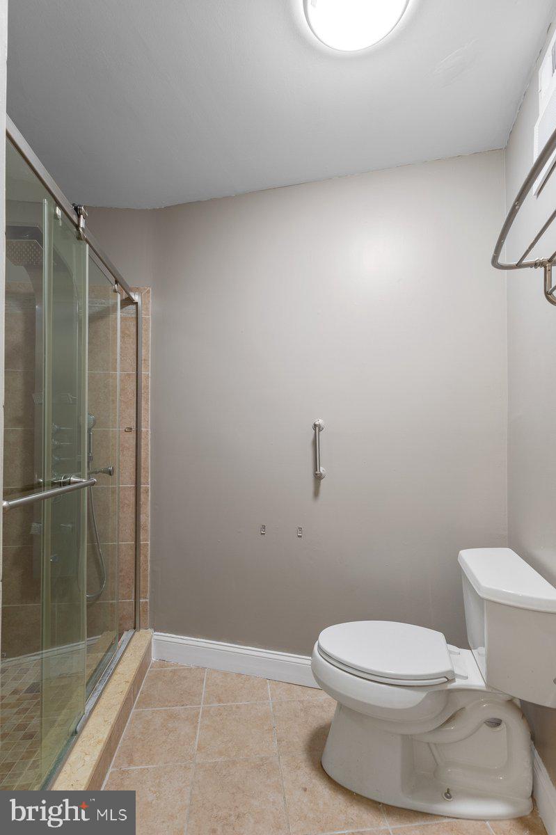 CHESAPEAKE HARBOUR - Residential