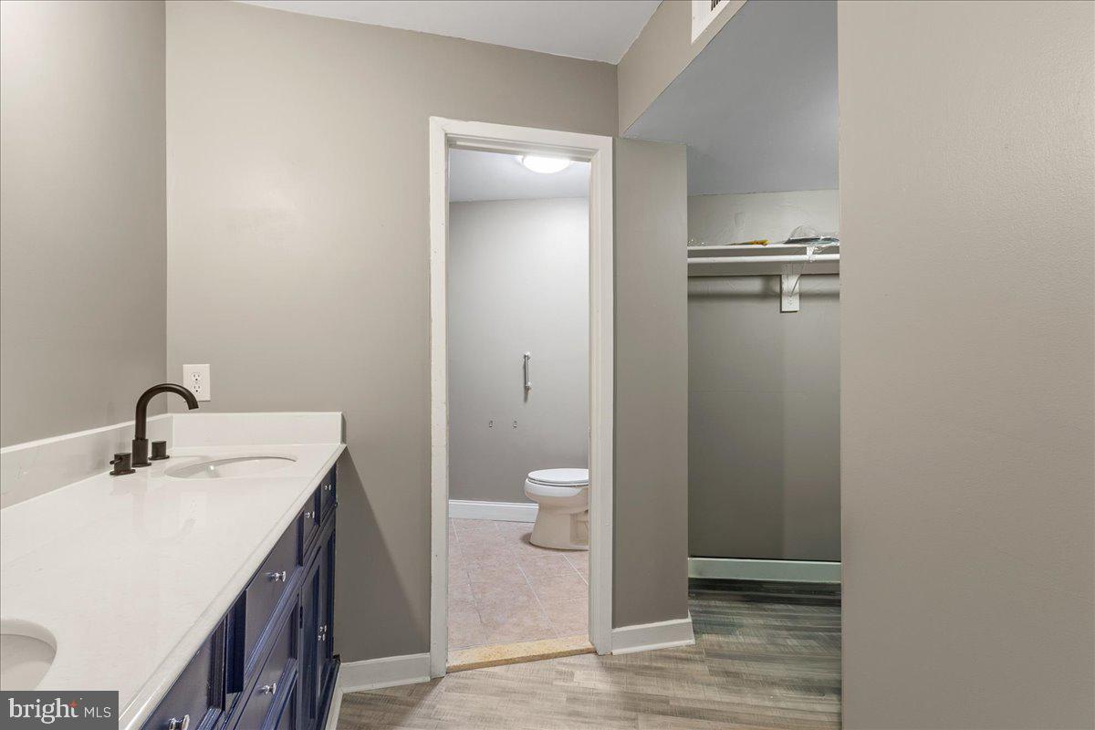 CHESAPEAKE HARBOUR - Residential