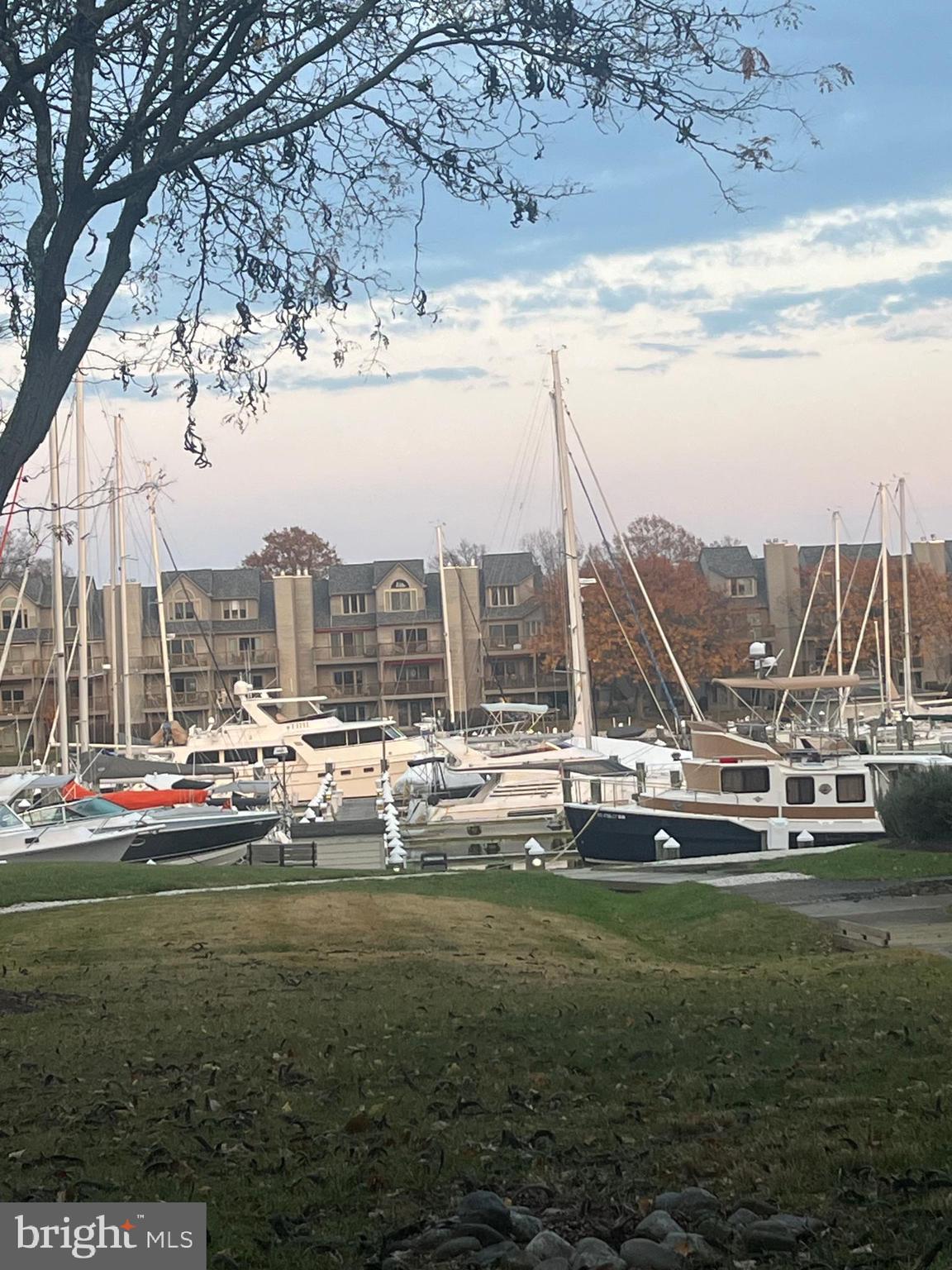 CHESAPEAKE HARBOUR - Residential