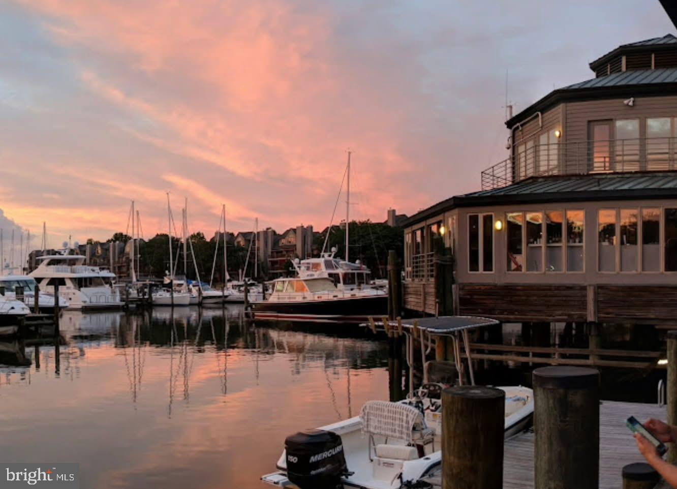 CHESAPEAKE HARBOUR - Residential
