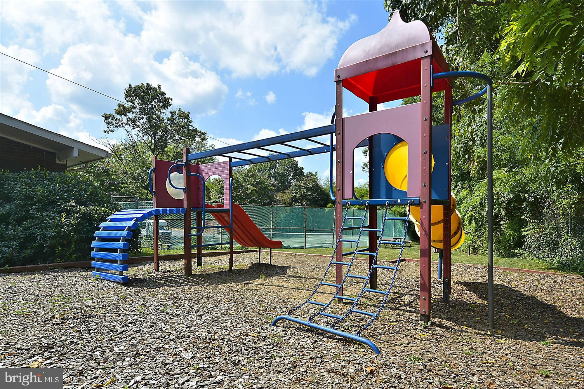 THE FORUM - Residential