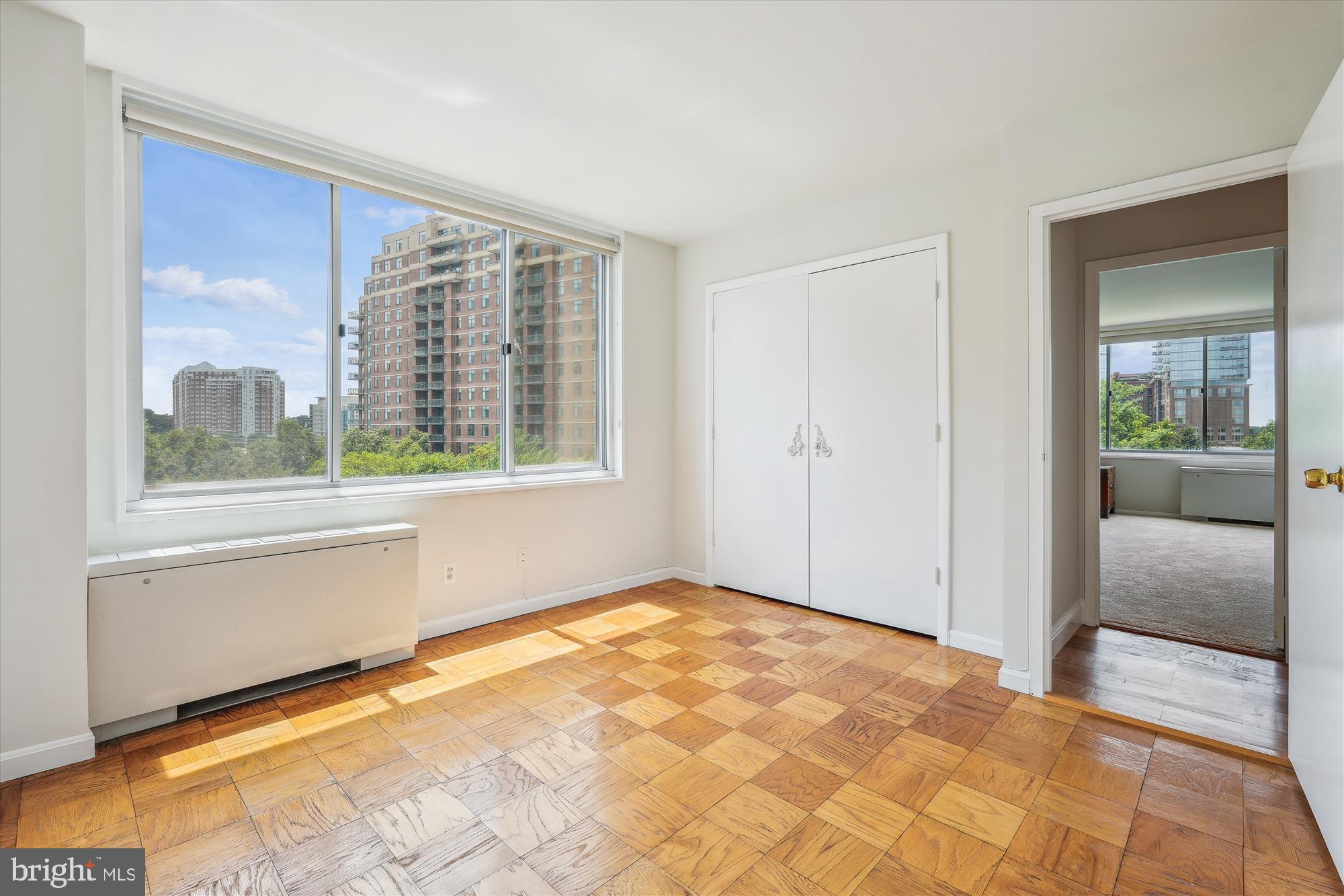 THE FORUM - Residential