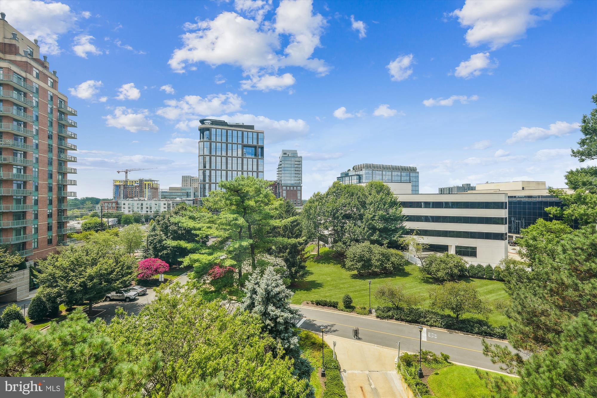 THE FORUM - Residential