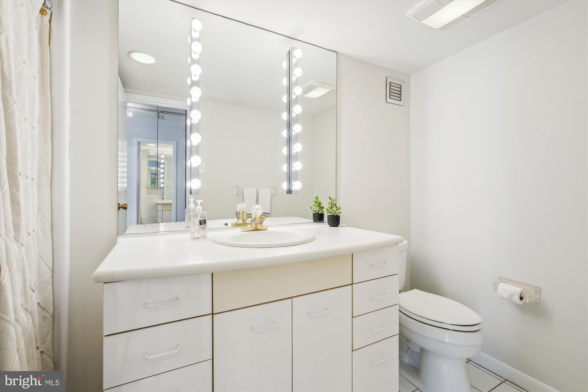 THE FORUM - Residential