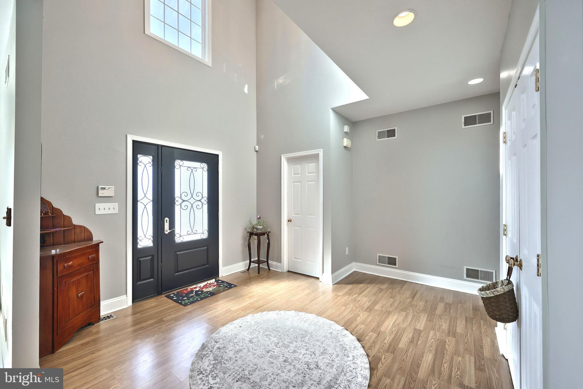 MEADOWVIEW ESTATES - Residential