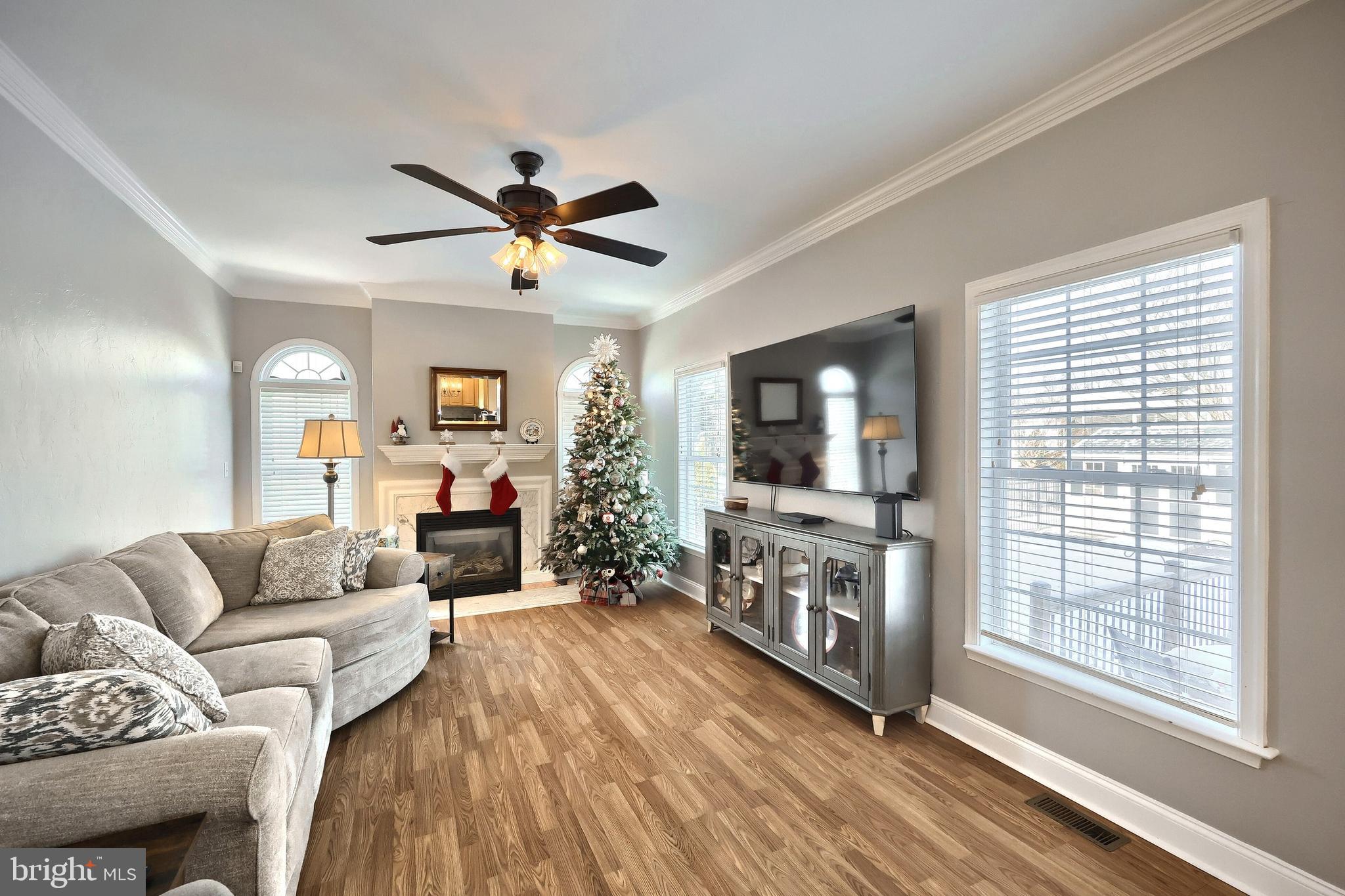 MEADOWVIEW ESTATES - Residential