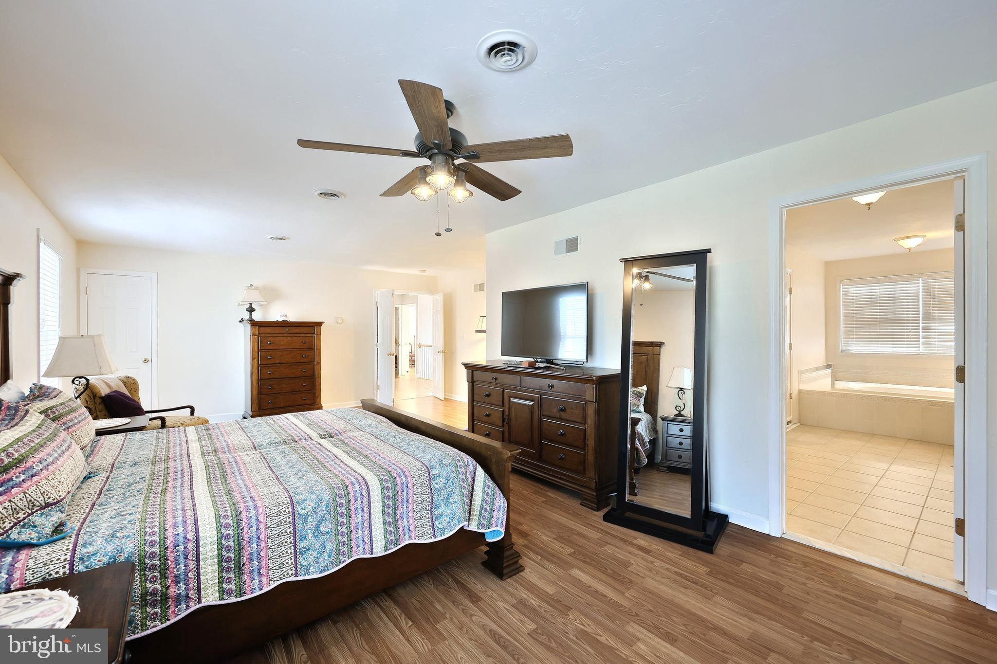 MEADOWVIEW ESTATES - Residential