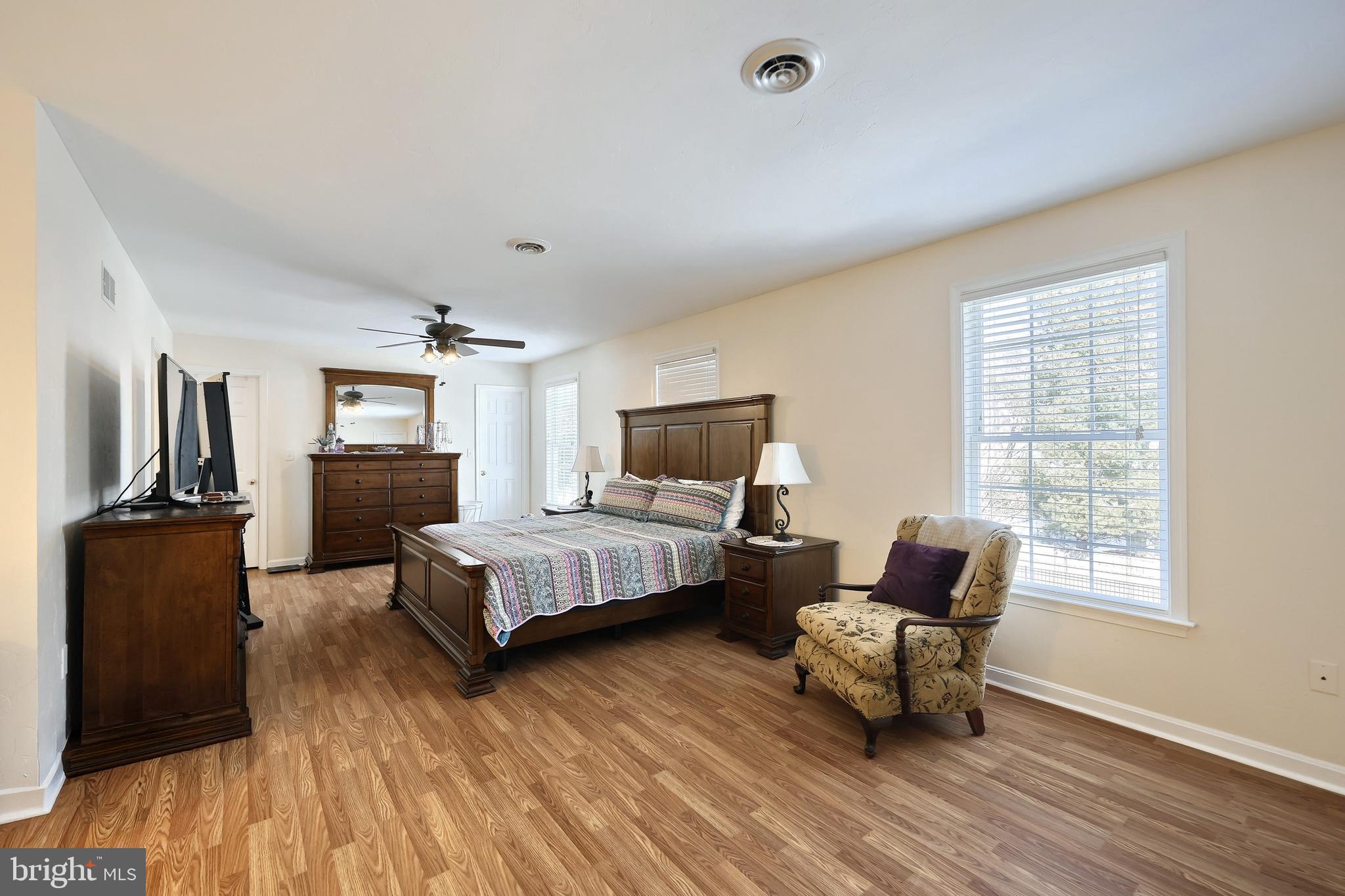 MEADOWVIEW ESTATES - Residential