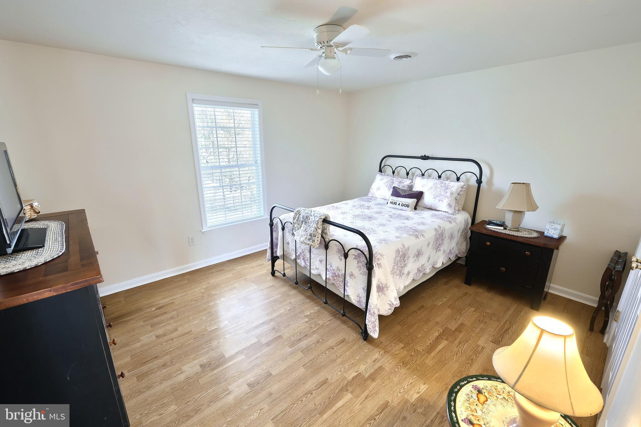 MEADOWVIEW ESTATES - Residential