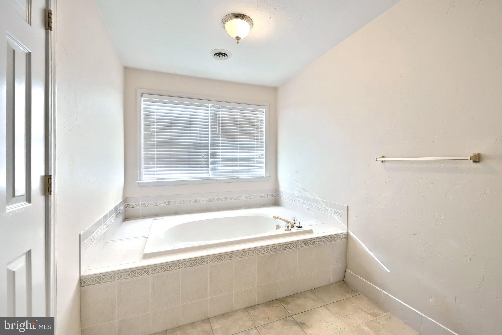 MEADOWVIEW ESTATES - Residential