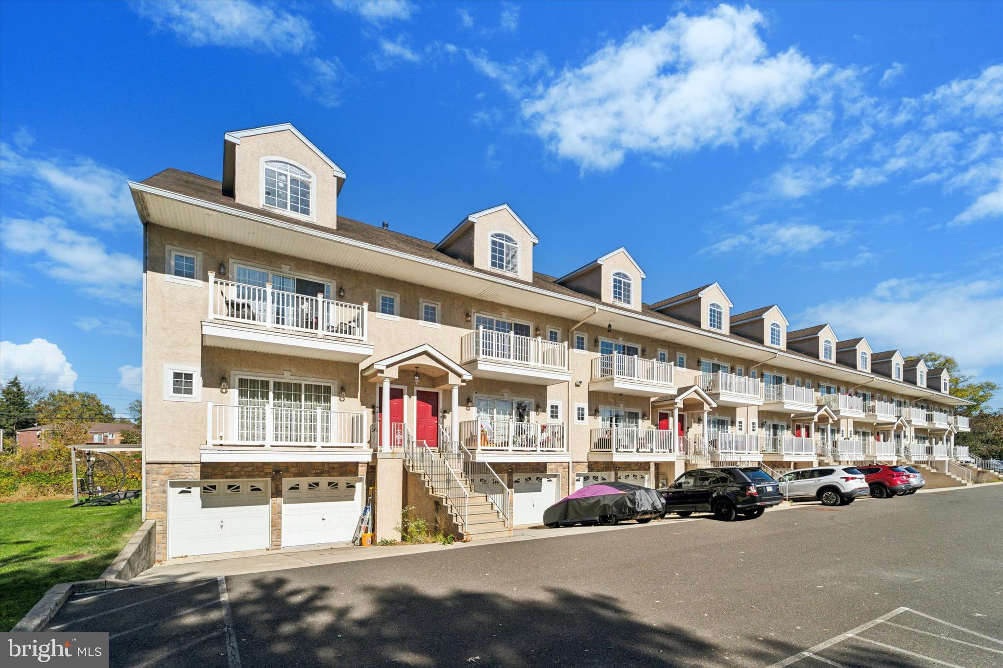 SOMERTON - Residential