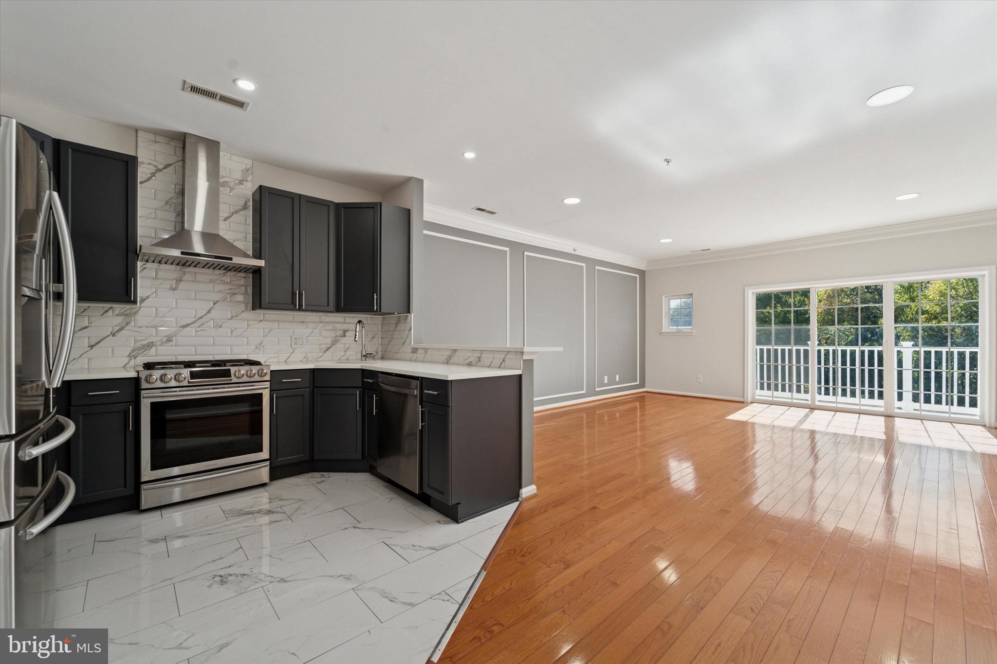 SOMERTON - Residential