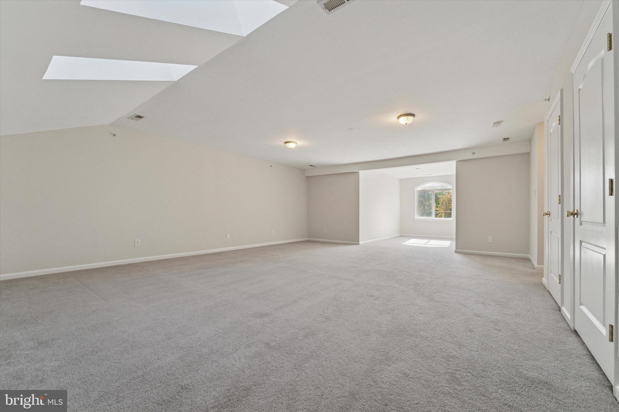 SOMERTON - Residential