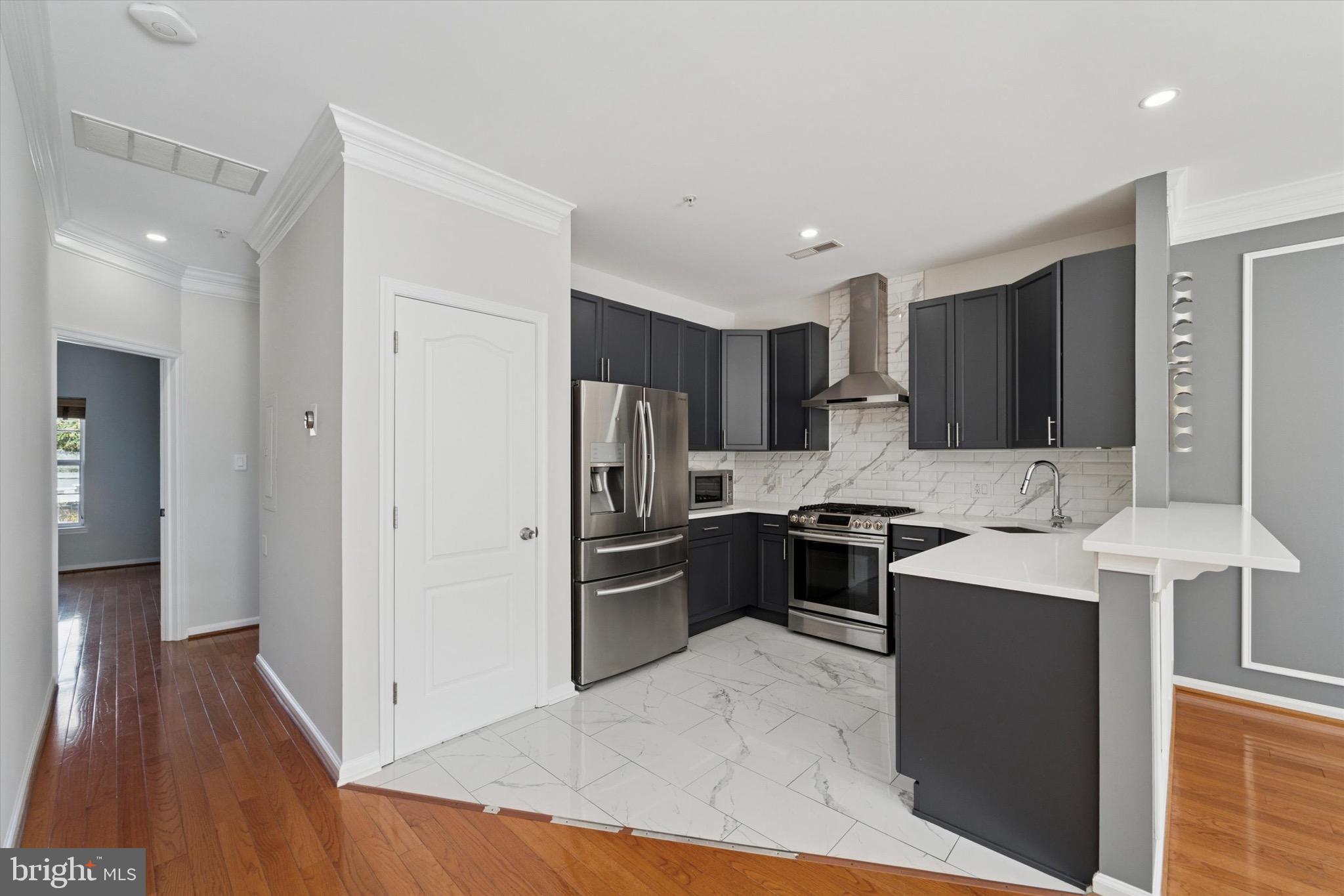 SOMERTON - Residential