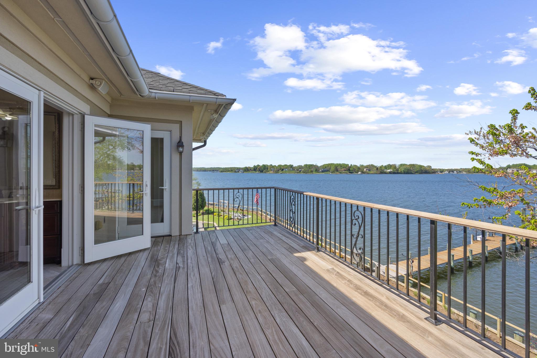 WILD ROSE SHORES - Residential