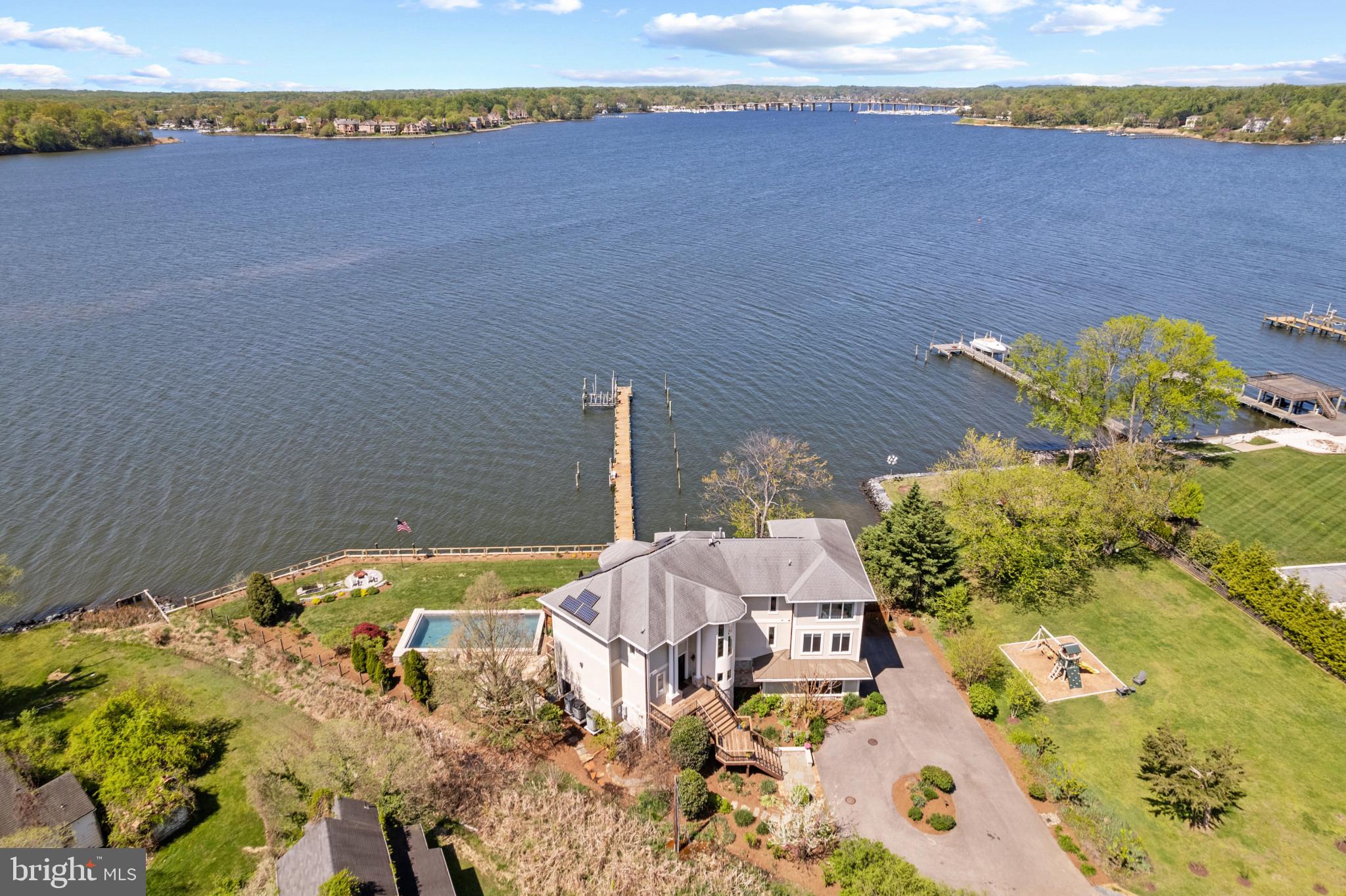 WILD ROSE SHORES - Residential