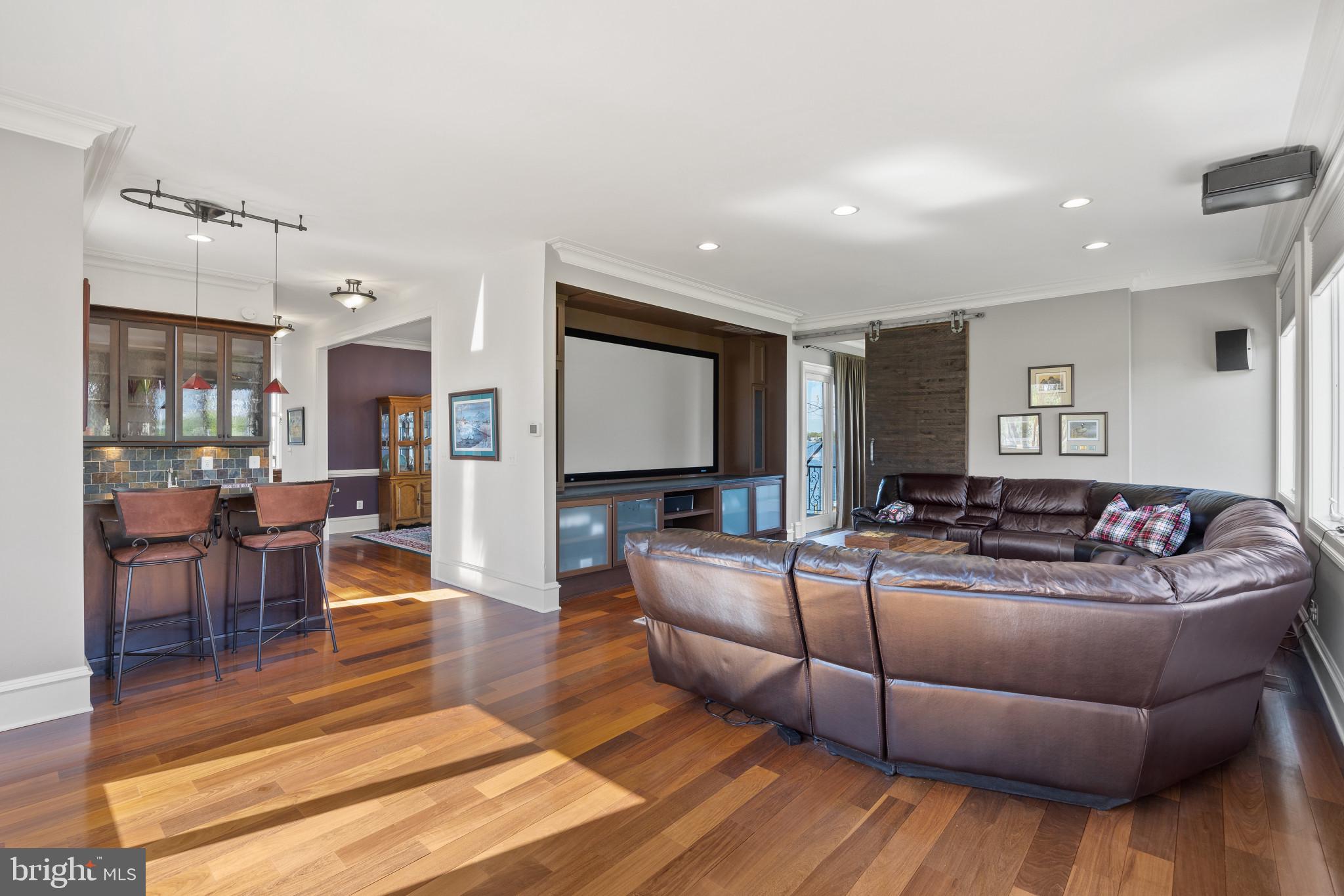 WILD ROSE SHORES - Residential