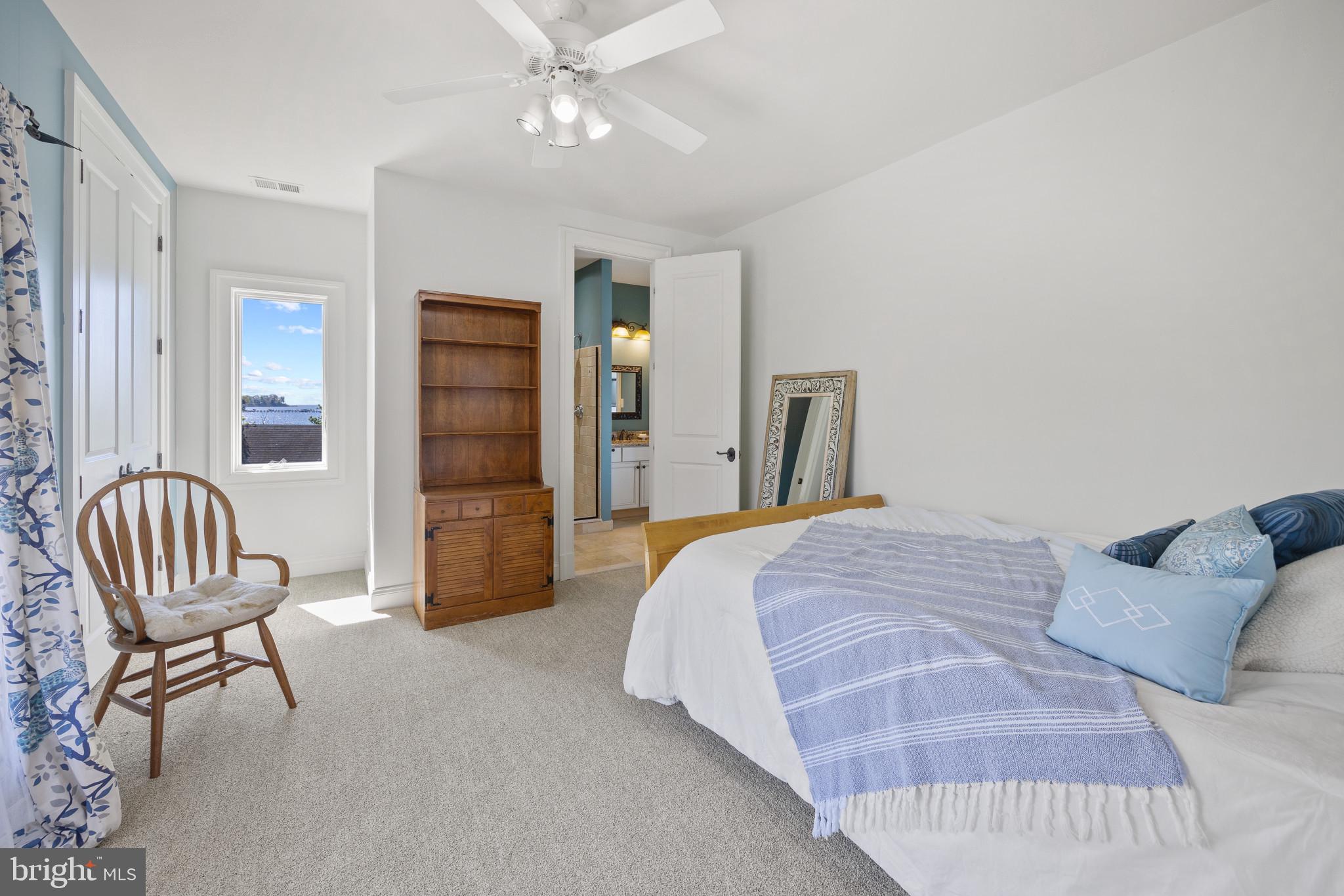 WILD ROSE SHORES - Residential