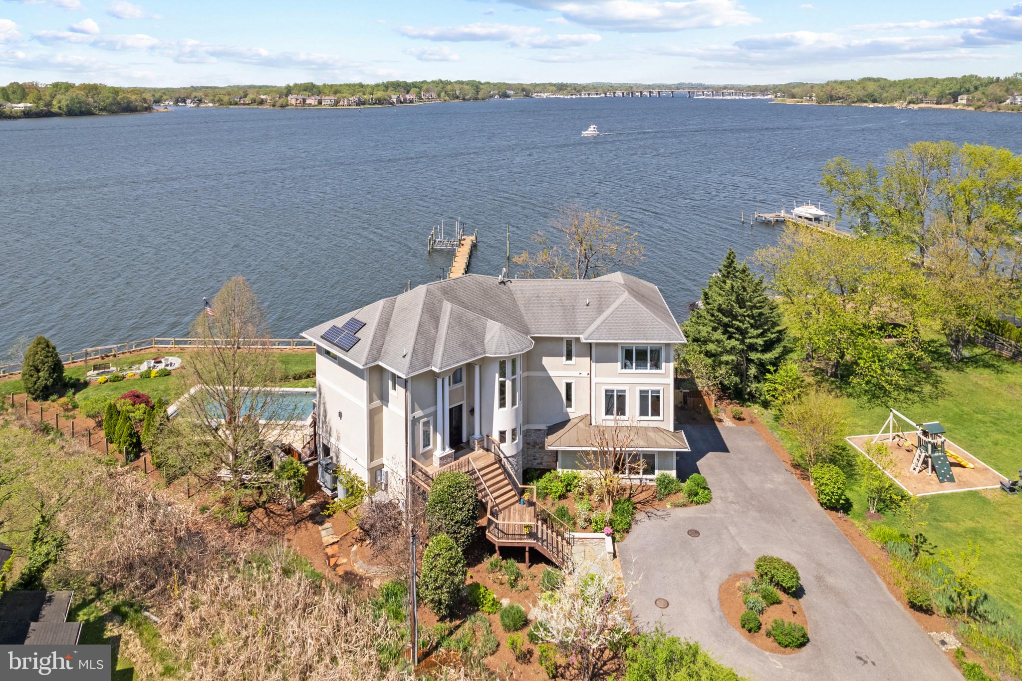 WILD ROSE SHORES - Residential