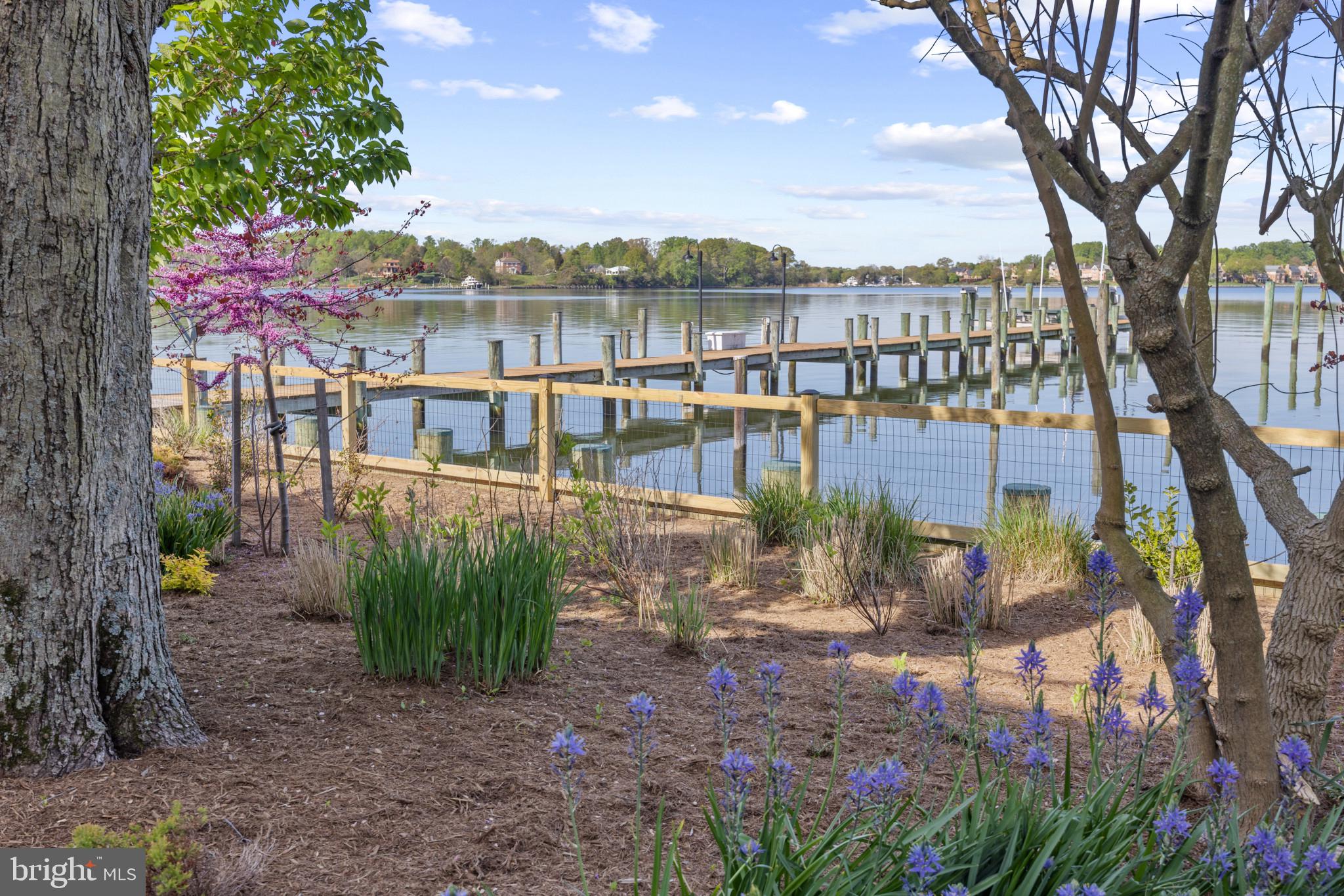 WILD ROSE SHORES - Residential