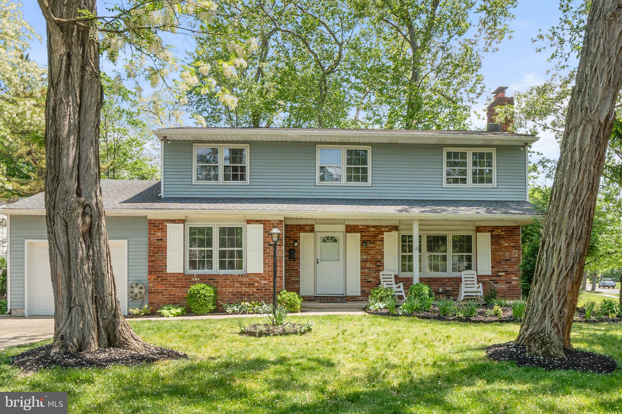12 FARMHOUSE COURT